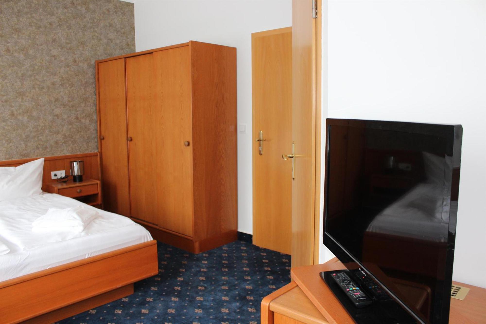 Hotel Saechsisches Haus Berggiesshubel Экстерьер фото